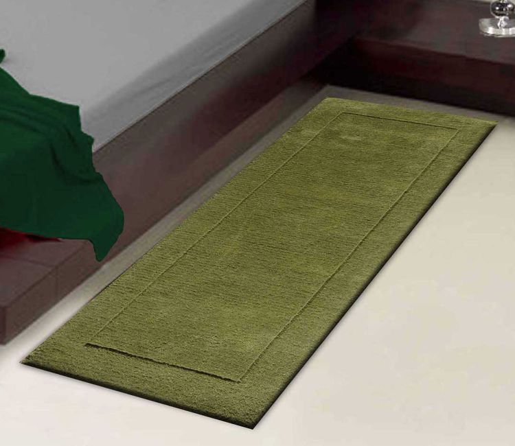 Green Solid Hand Tufted Wool Runner (22 x 55 inches)