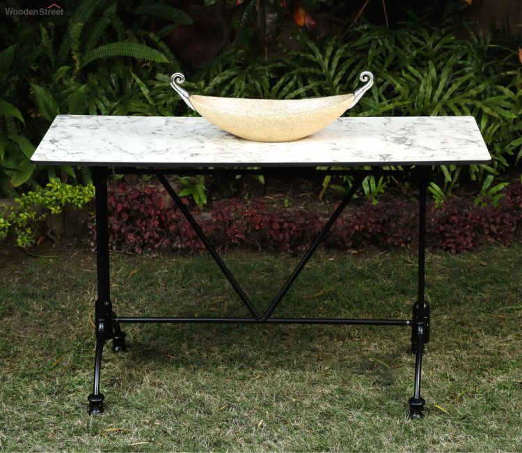 Outdoor Tables