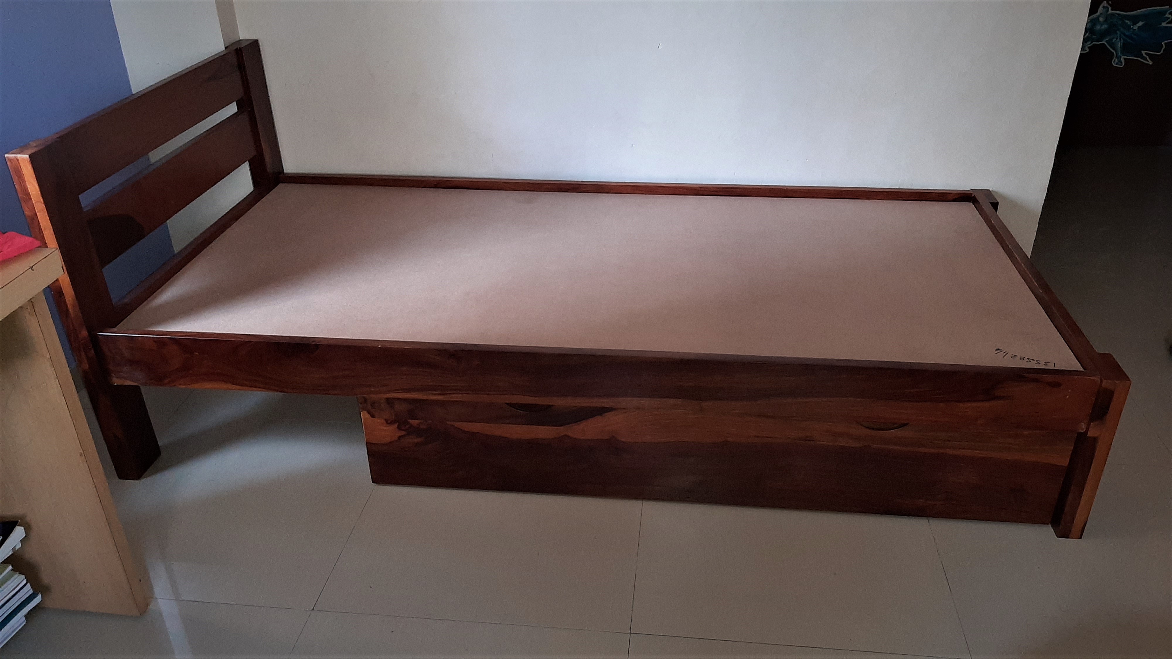 online furniture for bedroom at low price in Mumbai
