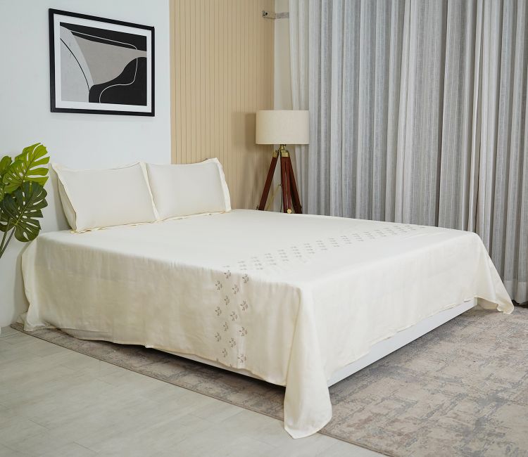 Booti Embroidery 300 TC Flat Pure Cotton King Size Bedsheet With 2 Pillow Covers (White) Luxurious white embroidered cotton bedsheet for double bed | Cotton King Size Bedsheet | with pillow covers