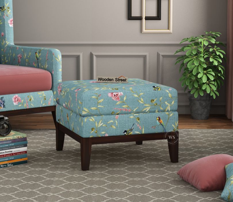Ottomans and Pouffes