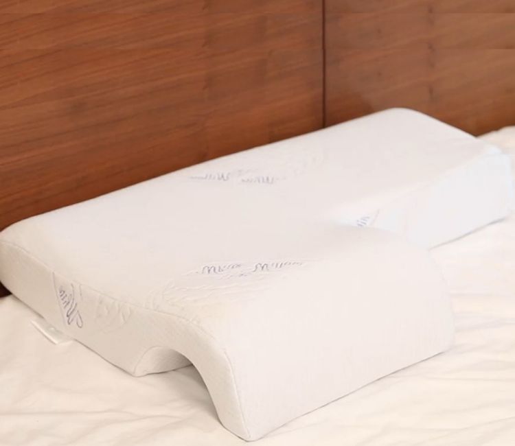 Buy Soft Microfiber Cotton Sleeping Pillow Set Online | Pillows for Bed Online India